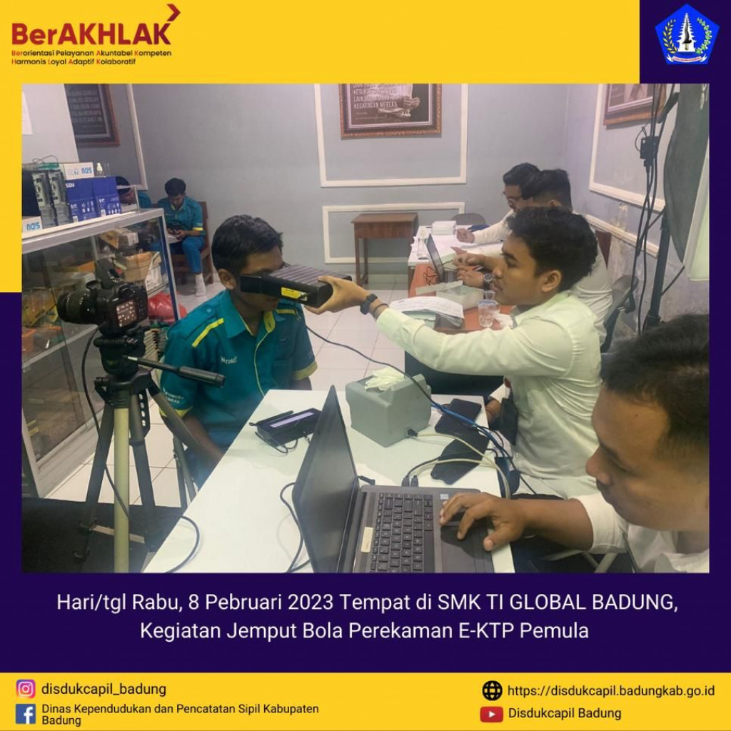 Rabu, 8 Pebruari 2023 Tempat di SMK TI GLOBAL BADUNG, Kegiatan Jemput Bola Perekaman E-KTP Pemula